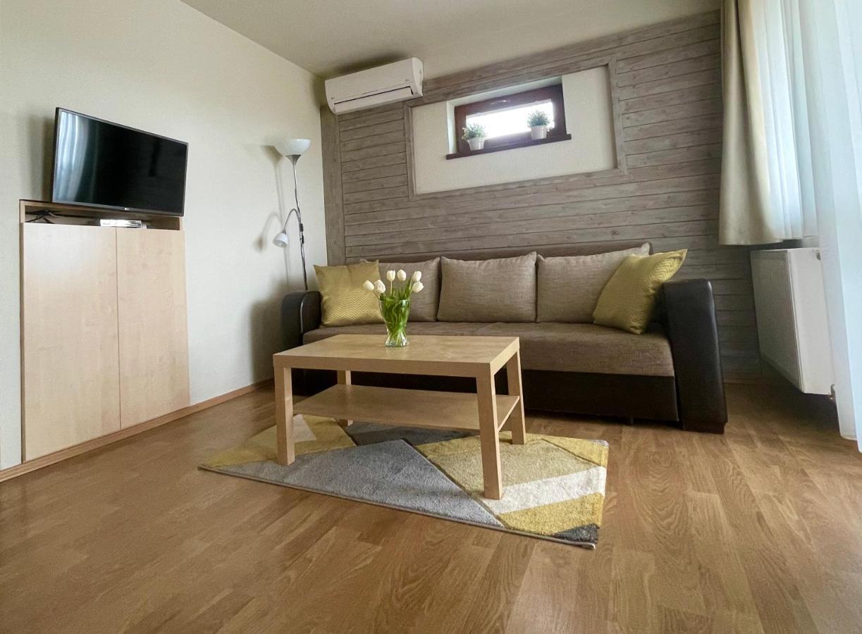 Panorama Apartmanhaz דירה