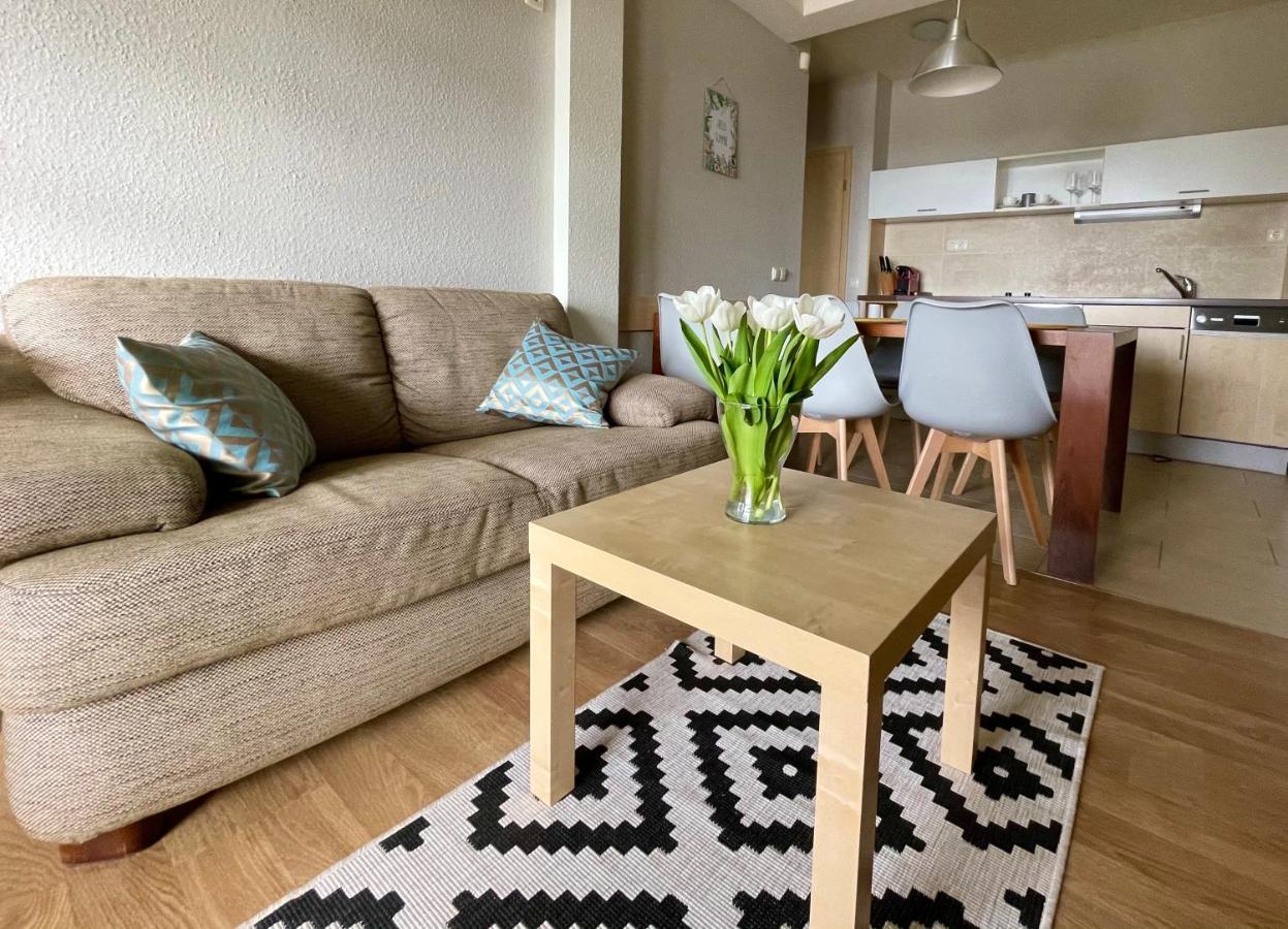 Panorama Apartmanhaz דירה באלאטונפורד